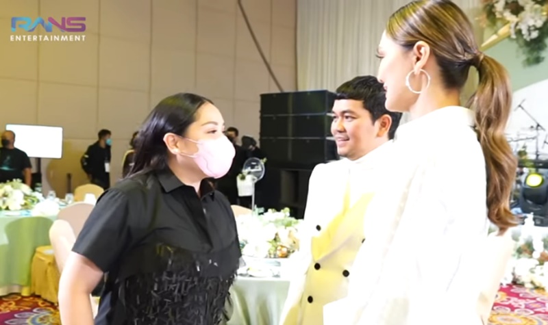 Salah Kostum di Acara Ayu Dewi, Nagita Slavina Bikin Ngakak dan Heboh Sendiri 2 Lampiran Gambar