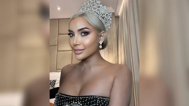 Berita artis: Kenakan gaun pendek dengan belahan dada rendah, Millen Cyrus disebut netizen sebagai ratu Indonesia.