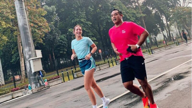 Nia Ramadhani merasa sangat senaang dengan hal-hal kecil yang dilakukan oleh sang suami untuk dirinya, salah satunya menemani berolahraga.