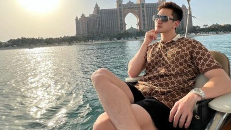 Berita artis: Kode keras, Verrel Bramasta ungkap jika dirinya merasa rindu untuk liburan bareng orang spesialnya lagi.Berita artis: Kode keras, Verrel Bramasta ungkap jika dirinya merasa rindu untuk liburan bareng orang spesialnya lagi.