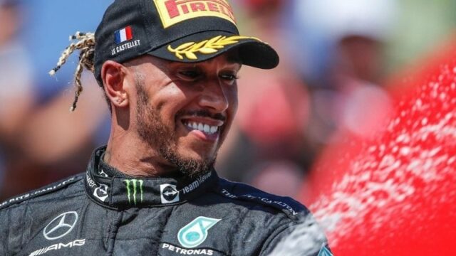 Tak Terpengaruh Vettel, Lewis Hamilton Belum Pikirkan Rencana Berhenti dari F1