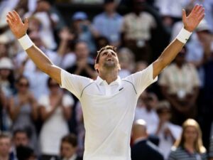 Petenis Serbia, Novak Djokovic menjuarai ajang tenis Wimbledon 2022. Pada final, Ia berhasil mengalahkan petenis Australia, Nick Kyrgios