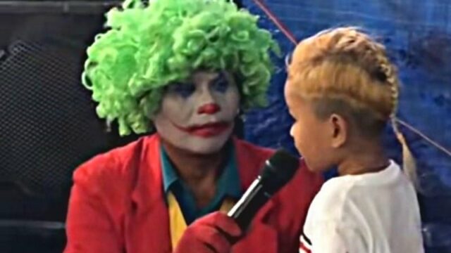 Seorang bocah mengaku pernah melihat telur gajah yang ada di kandangnya, ia pun mengaku pernah mamakan telur gajah, Sabtu (16/7/2022).