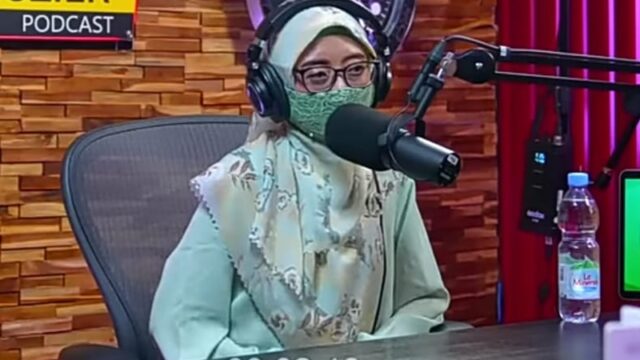Nur, wanita yang ditipu oleh seorang wanita yang mengaku jadi pria mengaku saat lakukan hubungan suami istri lampunya selalu dimatikan.