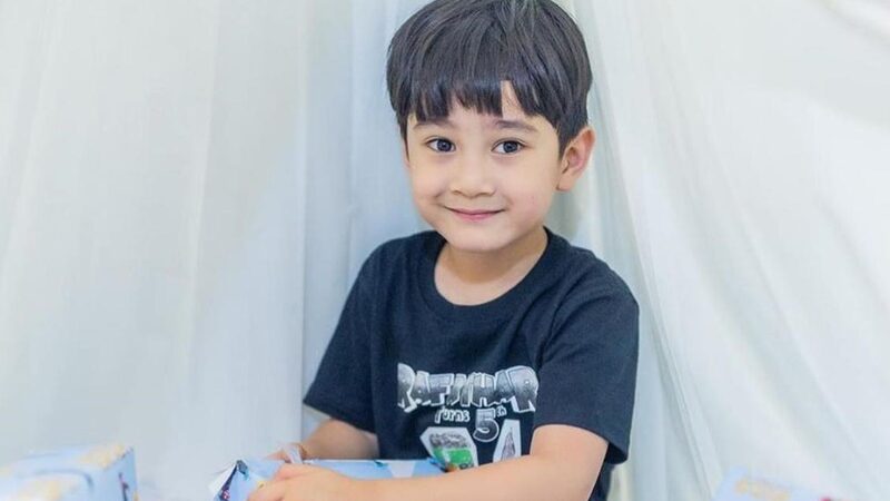 Raffi Ahmad belum lama ini melakukn podcast dengan putra pertamanya Rafathar Malik Ahmad, mereka pun membahas banyak hal yang jadi sorotan.