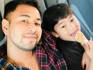 Raffi Ahmad mengaku pernah meminjam uang putra pertamanya, Rafathar Rp 2 Miliar, hal itu lantas membuat netizen insecure dengan uang Rafathar.