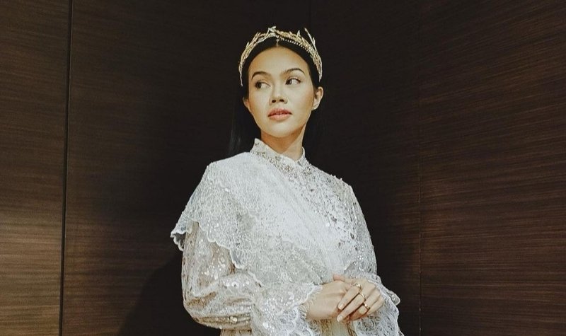 Yura Yunita mengaku rindu dengan masa kecilnya yang polos dan ceria. Dia menceritakan pengalaman masa kecilnya yang telah berlalu.