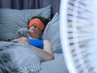 Inggris saat ini sedang memasuki musim panas. Biaya listrik yang mahal menjadi kendala untuk menghidupkan kipas angin sepanjang malam.