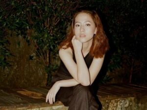 Adhisty Zara bercerita tentang pengalaman syutingnya selama menggarap film "Dua Garis Biru". Ada banyak duka untuk hasil yang maksimal.