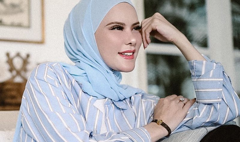 Angel Lelga petik hikmah dari menikah muda serta jatuh pada orang yang tepat, salah satunya menjadikan ia wanita yang kuat.