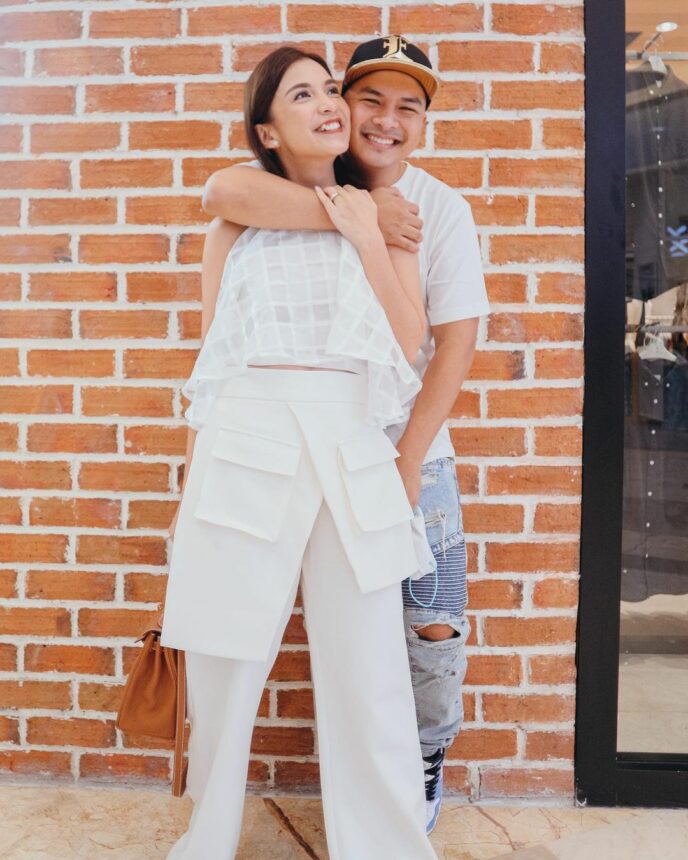 Potret Chelsea Olivia, Tetap Cantik di Usia Menuju Kepala Tiga 4 Chelsea Olivia menyebut bahwa dirinya akan genap berusia 30 tahun dalam unggahan terbarunya. Hal ini mendapat respon positif dari warganet.