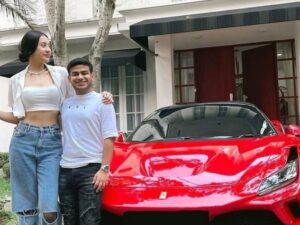 Fadil Jaidi pamer kesuksesan karir, sebut telah bangun rumah dan beli mobil mewah, serta dapat seorang wanita cantik sebagai istri.