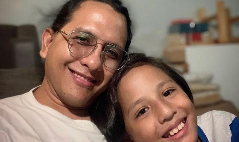 Mengintip Begitu Miripnya Anak Joanna Alexandra Dengan Mendiang Sang Suami 6 Lampiran Gambar