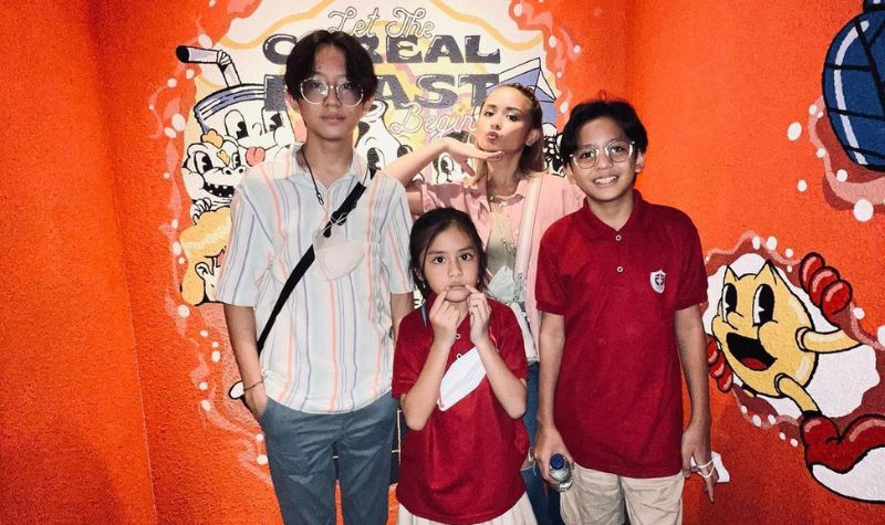 Mengintip Begitu Miripnya Anak Joanna Alexandra Dengan Mendiang Sang Suami 4 Lampiran Gambar