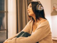 Rachel Florencia sering berpenampilan terbuka tapi begitu mempesona di akun Instagram miliknya. Yuk intip berbagai potret cantiknya.