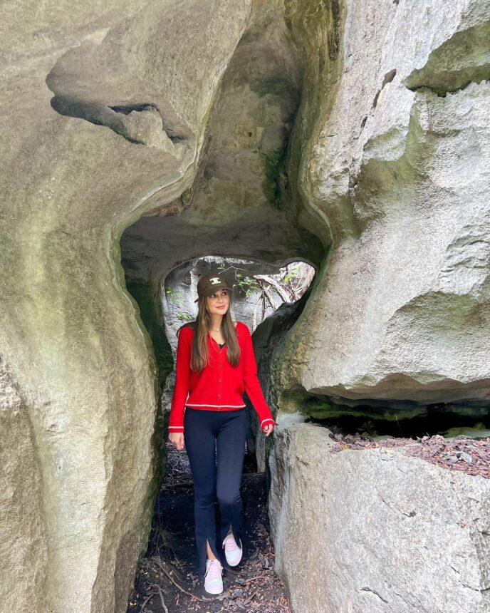 Luna Maya Rayakan Kemerdekaan Dengan Jelajahi Alam Makassar 2 Lampiran Gambar