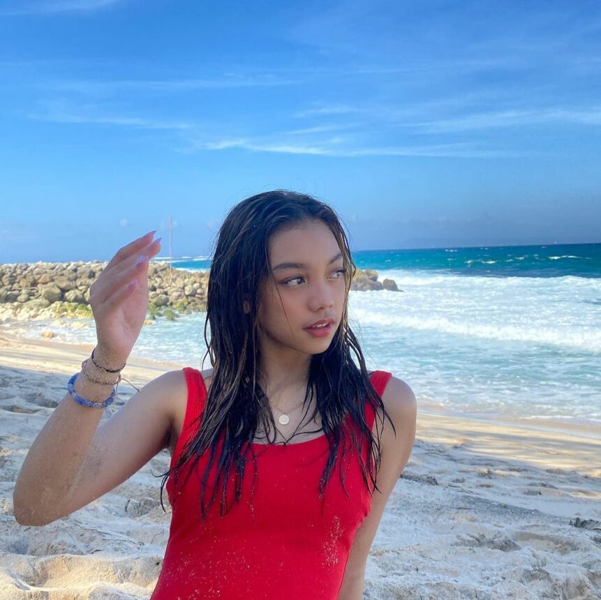 Main Basah-basahan di Pantai, Aura Naura Ayu Bikin Cewek-cewek Iri 2 Lampiran Gambar