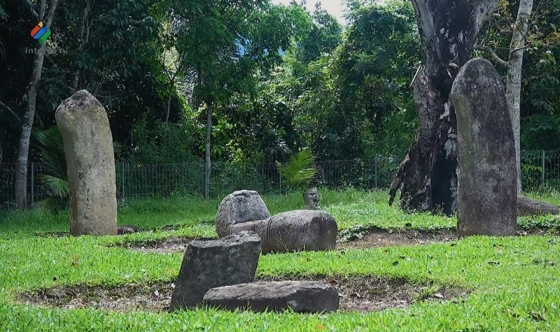 Sudah Ada Sejak Tahun 6000 SM, Intip Lokasi Zaman Pra Sejarah di Pedalaman Sumatera, yaitu lokasi seribu menhir di Maek Limapuluh Kota.