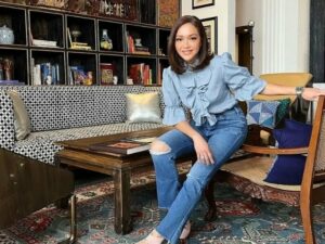 Maia Estianti kali ini membagikan momen bahagia keluarganya saat sedang merayakan ulang tahun Tissa Biani kekasih Dul Jaelani.