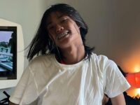 Bonge kini banyak di kritik oleh  wartawan karena ia tidak bisa diwawancarai. Video tersebut kini beredar di beberapa sosial media.