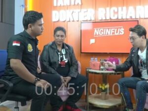Perseteruan Marcel dengan asosiasi dukun Indonesia semakin seru hingga Dr. Richard Lee mengundang Asosiasi Dukun Indonesia ke podcastnya.