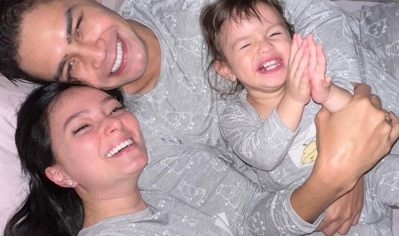 Pasangan keluarga selebriti Asmirandah dan Jonas Rivanno terlihat jarang di pemberitaan media. Diam-diam mereka nampak semakin harmonis.