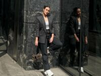 Raisa Andriana baru-baru ini mengunggah potret dirinya dengan style yang sedang hype saat ini, sontak banyak netizen yang beri pujian.