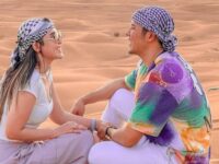 Via Vallen baru saja menikah dengan Chevra Yolandi pada pertengahan Juli kemarin. Setelah itu, mereka berangkat untuk berbulan madu.