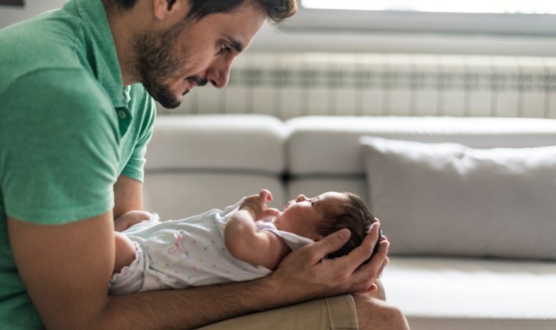 Bayi Baru Lahir Menangis Karena Ditusuk Setan, Bener Gak Sih? 2 Lampiran Gambar