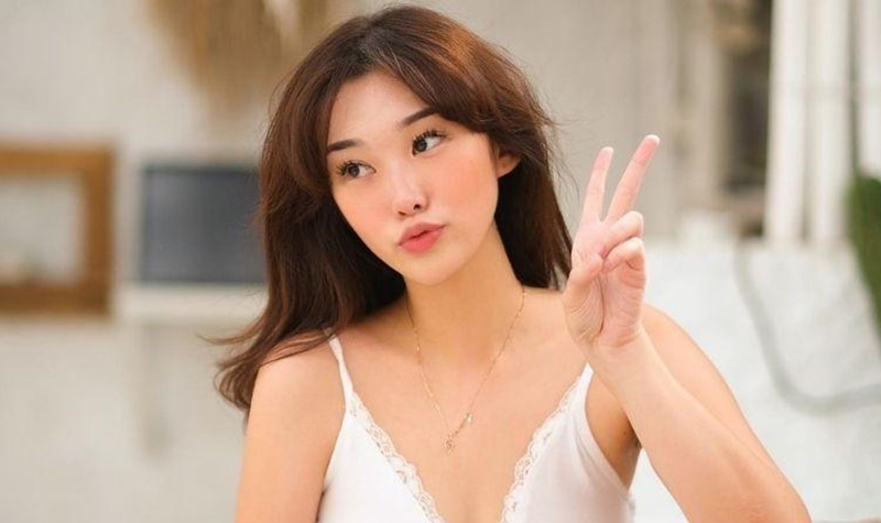 5 Artis Cantik Ini Ngaku Jarang Mandi 8 Lampiran Gambar