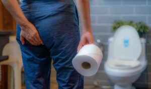 Semua orang pasti buang air besar, tetapi pernahkah setiap kita bertanya-tanya mengapa dari semua warna, kotoran manusia berwarna cokelat?