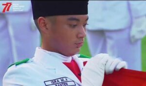 Nama Isra Mashel saat ini ramai menjadi perbincangan karena telah berhasil menjadi pasukan pengibar bendera merah putih pada acara HUT RI.