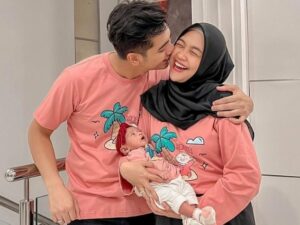 Kakak beradik Kiano dan Kenzo sampai dibuat salah tingkah saat pertama kali bertemu Moana, putri pertama Ria Ricis dan Teuku Ryan.