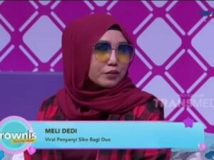 Meli Dedi, penyanyi lagu “Sikok Bagi Duo” yang kini tengah viral menjadi sound di TikTok ternyata orang asli Lubuklinggau, Sumatera Selatan.