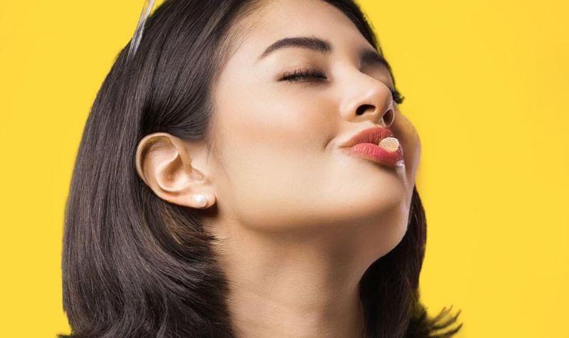 Saking Cantiknya, Netizen Gak Bisa Bedain Cantiknya Pantai atau Aurelie Moeremans 3 Lampiran Gambar