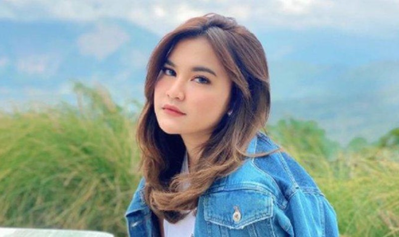 5 Artis Cantik Ini Ngaku Jarang Mandi 9 Lampiran Gambar