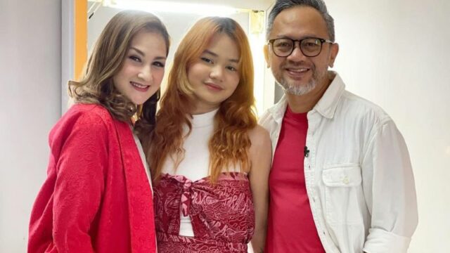 Mona Ratuliu dan suami dulunya sama sekali tidak tahu jika Mima, anak sulungnya mengalami masalah dalam kesehatan mental.