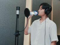 Rizwan Fadilah buat sang ayah, yakni comedian sule merasa bangga karena berhasil beli mobil mewah dari hasil nge-host.