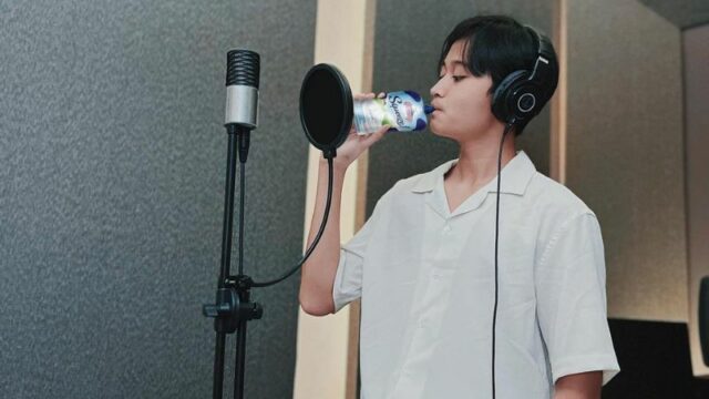 Rizwan Fadilah buat sang ayah, yakni comedian sule merasa bangga karena berhasil beli mobil mewah dari hasil nge-host.