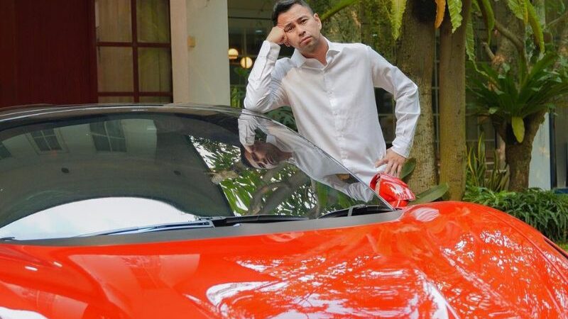 Raffi Ahmad mengaku malah bosan menjadi seorang sultan, karena ini terlalu biasa bagi suami dari Nagita Slavina ini.