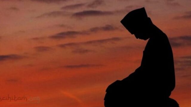 Inilah beberapa tips ampuh yang dapat Kamu lakukan dalam melihat laki-laki yang akan dijadikan suami agar tidak salah dalam memilih.