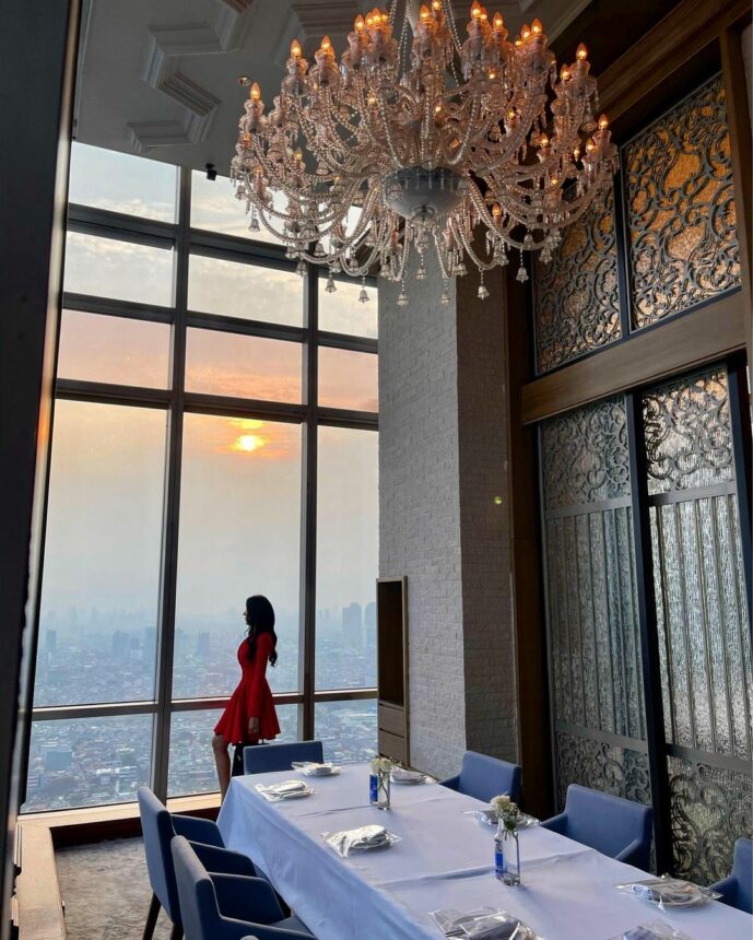 Merasa Wajahnya Mirip Mannequin, Lucinta Luna Makin Merasa Cantik Bak Bidadari Surga 2 Lampiran Gambar