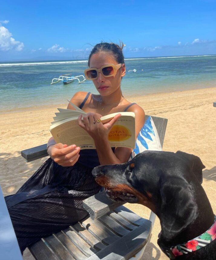 Seksi dan Cerdas, Valerie Thomas Disebut-sebut Sebagai Calon Istri Idaman 2 Lampiran Gambar