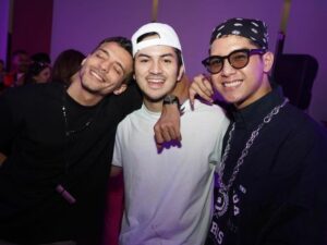 Cekricek.id - Saat ini nama aktor sekaligus juga penyanyi tampan Al Ghazali menjadi buah bibir. Dandan ala maling malah makin cakep