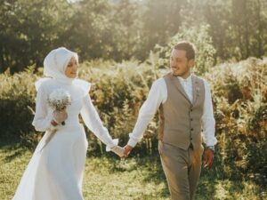 Jodoh, maut dan rezeki sudah diatur oleh Allah SWT. Manusia tak semestinya merisaukan hal tersebut dan harus yakin pada ketentuan Allah.