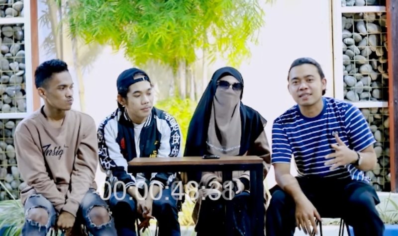 Konten Eksperimen Wanita Berhijab Viral, Zavilda TV Beri Klarifikasi Ini 2 Lampiran Gambar