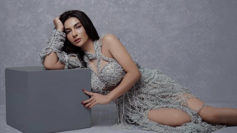 Model Cantik Siva Aprilia ternyata pernah dapat tawaran untuk menjadi model tanpa busana. Gilanya, honor yang ditawarkan hanya 2 juta rupiah.