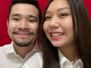 Jess No Limit dan Sisca Kohl dikabarkan akan menikah dalam waktu dekat, mereka telah melakukan pas photo untuk persyaratan pranikah.