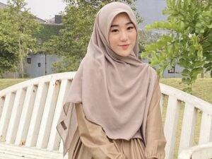 Larissa akhirnya memberikan klarifikasi soal dirinya yang dikabarkan akan segera menikah dengan pria tamoan Bernama Rio Karyanto