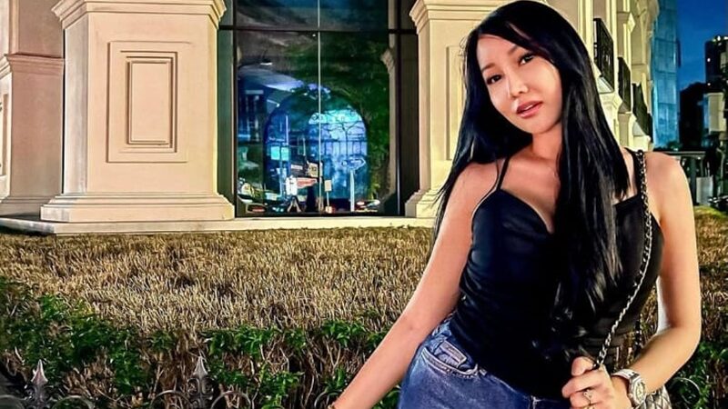 Lucinta Luna merasa dirinya jadi bidadari surga dan berharap dijemput oleh artis Korea Taehyung, permintaannya itu langsung diserbu warganet.